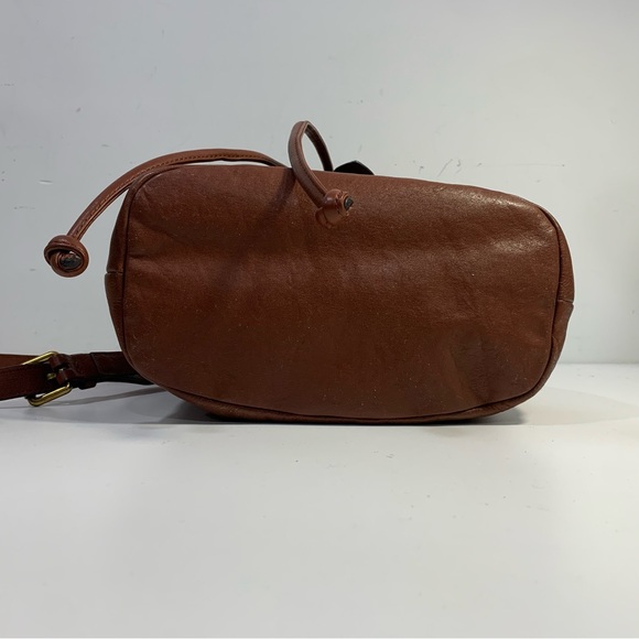 FRYE Olivia Bucket Drawstring Crossbody Bag Purse Cognac Dark Brown Leather - Picture 7 of 16